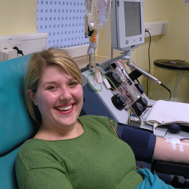 Leukämie: Blutspenderin will mit Stammzellspende Leben retten