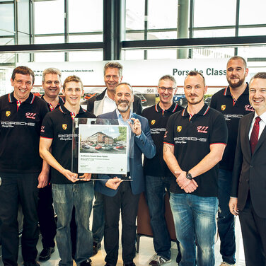 Ausgezeichnete Kompetenz für klassische Porsche Modelle. Das Porsche Zentrum Niederrhein ist offizieller Porsche Classic Partner.