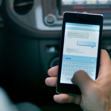 Innenministerkonferenz: Härtere Strafen für Handy am Steuer gefordert - Handy-Bashing ist keine Lösung