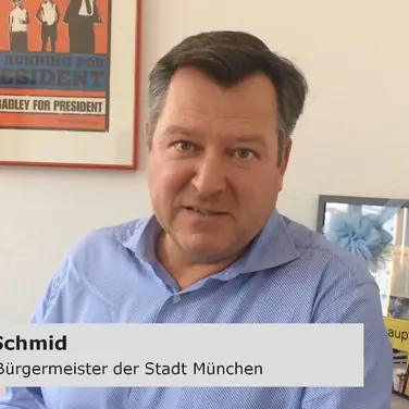 Video-Botschafter für die Kampagne BE SMART! Münchens Bürgermeister Josef Schmid gegen Handynutzung am Steuer