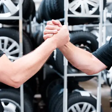 Unternehmensleitbild von 4WHEELS „DER KUNDE ZUERST“ als Anspruch an die eigene Leistung