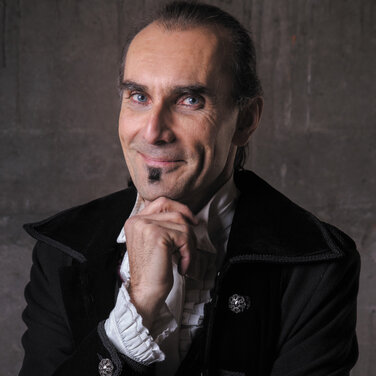 NEU im Freiburger GASTHAUS SCHIFF – NEU in FREIBURG: KULTURSCHIFF mit Zauberzentrum, Bluesmusik und Impro-Theater