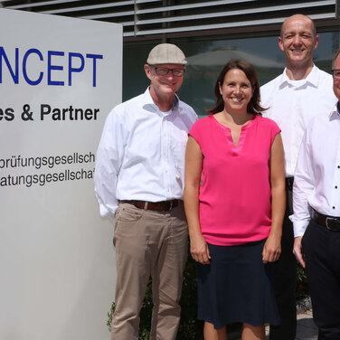 Der Mensch steht im Mittelpunkt - Mainzer Kanzlei Concept Renkes & Partner feiert 30-jähriges Bestehen / Neue Partnerin in Führungsriege