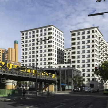 Neu Form urbaner Landgewinnung in BErlin - High Park am Potsdamer Platz fertiggestellt