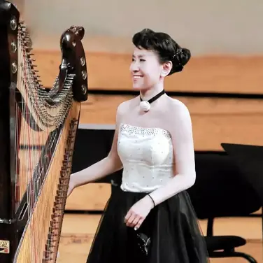 Konzert: Die Saitenstraße - Ein Zusammenspiel der chinesischen Konghou und der westlichen Harfe