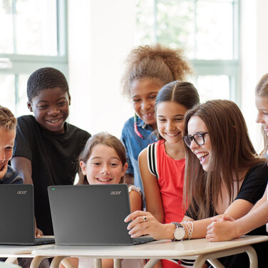 AixConcept, Acer und Microsoft bieten komplettes Digitalpaket für Schulen
