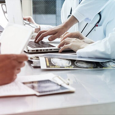 Jetzt zum berufsbegleitenden MBA Gesundheitsmanagement der Universität Hamburg informieren