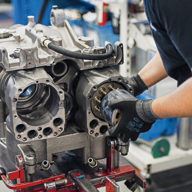 2K Maschinenbau überzeugt bei AGCO Fendt mit zukunftsweisender Technologie in der Entgratung