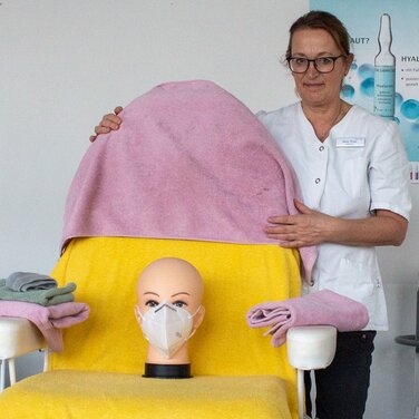 BFW-Expertin: Was machen Masken mit unserer Haut?