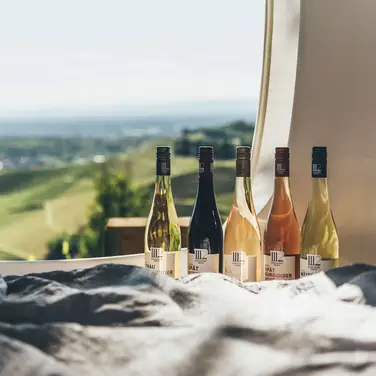 Elfhundertzwölf meets sleeperoo: Mit allen Sinnen eine Nacht in den Weinbergen genießen