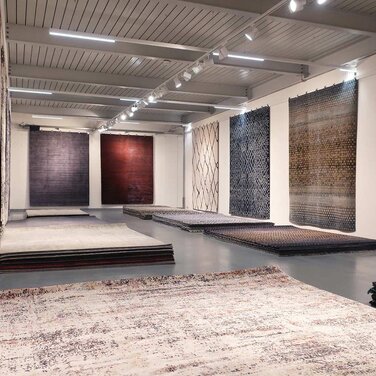 Mischioff AG mit neuem Teppich-Showroom