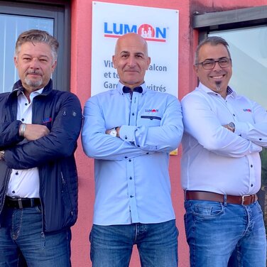 Lumon Schweiz – Die Spezialisten für Balkon- und Sitzplatzverglasungen
