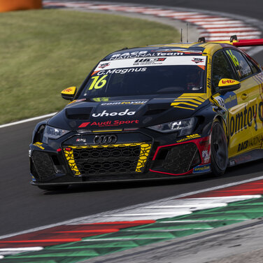 Audi RS 3 LMS #16 (Comtoyou Team Audi Sport), Gilles Magnus