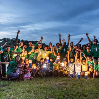 Solarlicht für Brasilien: Audi unterstützt entlegene Dörfer in der Amazonas-Region
