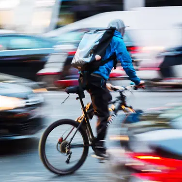 Was als Radfahrer erlaubt ist – als Autofahrer aber nicht