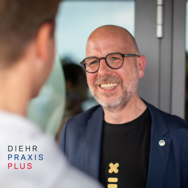 Detlef Diehr schaut zufrieden auf zehn Jahre erfolgreicher Beratung für die Existenzgründung von Zahnarztpraxen zurück.