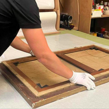 Kunst wird für den Versand mit Moviiu verpackt