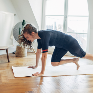 PEPPER - Kabelloser EMS Anzug revolutioniert den Hometraining-Markt.