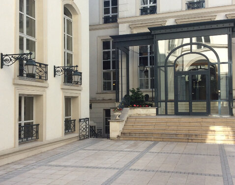 Potenzial für Kundendatenmanagement in Frankreich – Uniserv France eröffnet neues Büro in Paris