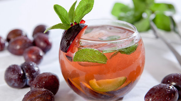 Mix it: Superfrische Pflaumen- und Zwetschgen-Cocktails