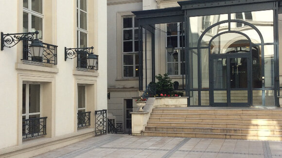 Potenzial für Kundendatenmanagement in Frankreich – Uniserv France eröffnet neues Büro in Paris