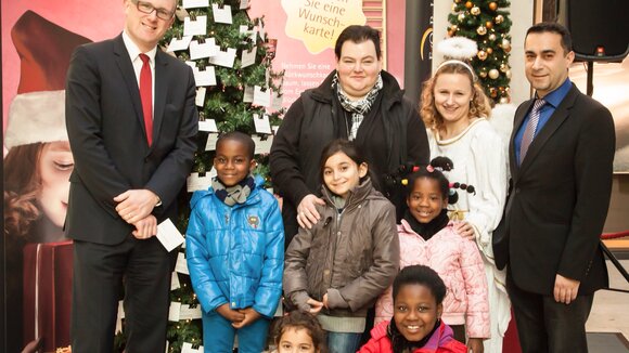 Wunschbaumaktion im FORUM Duisburg am 21. November 2014 gestartet