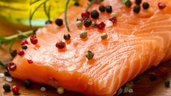 Tag des Cholesterins am 19. Juni: Hohe Blutfettwerte - Cholesterin natürlich senken