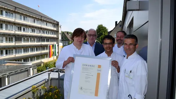 Kompetenz in der Gefäßchirurgie erneut belegt