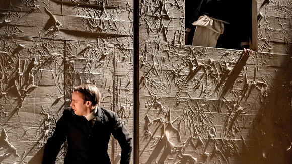 Wiederaufnahme der erfolgreichen Kammeroper »Der Prozess« von Philip Glass am Theater M