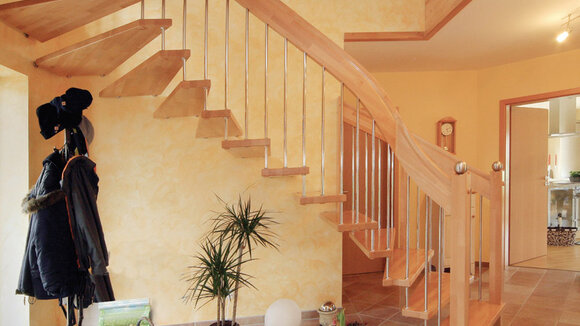 STREGER fokussiert Treppensicherheit