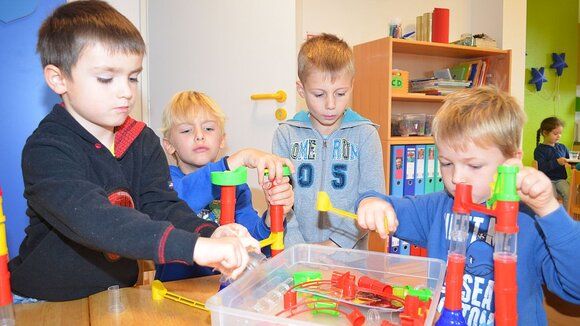 Technik Türme erleichtern Lehrern die Arbeit