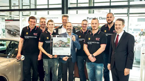 Ausgezeichnete Kompetenz für klassische Porsche Modelle. Das Porsche Zentrum Niederrhein ist offizieller Porsche Classic Partner.
