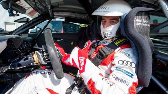 Sommerpause ade: Audi Sport TT Cup mit hochkarätigen Gaststartern am Nürburgring
