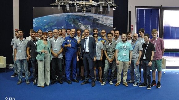 Bahnbrechende Linked Open Data Tools verhelfen dem Gewinner des Space App Camps zum Sieg