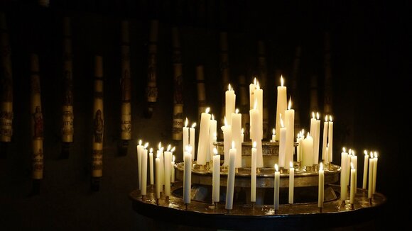 Eine Stimme für verwaiste Eltern und trauernde Geschwister – 20 Jahre VEID