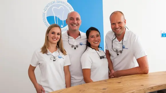 Neuer Name – alte Kraft: Die zahnärztliche Gemeinschaftspraxis Dr. Beyer & Dr. Klemm wird zu Arabella-Dent