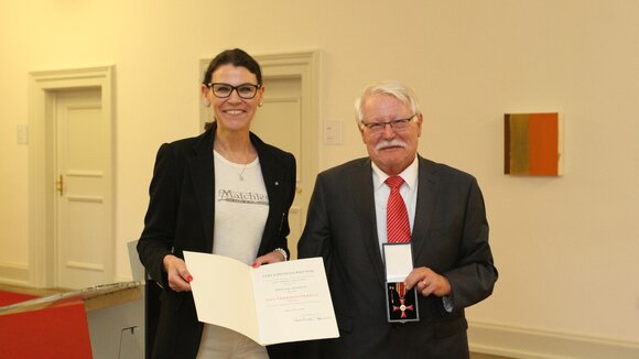 Bundesverdienstkreuz für Karl Heinz Möhrmann - Aufbau Selbsthilfe-Netzwerk Bayern: 23 Jahre im Dienst der Angehörigen psychisch Kranker