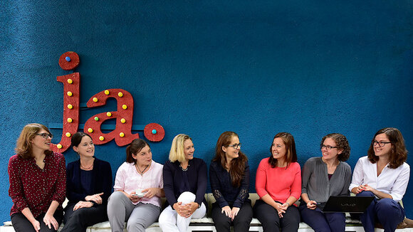 In allen Sprachen Willkommen – Peschel Communications: 20 Jahre Übersetzen, Dolmetschen und Lektorieren in Freiburg und der Welt