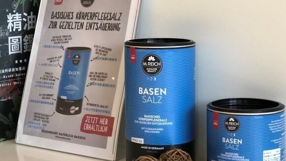 Taiwan badet basisch mit dem BasenSalz der Marke M. Reich