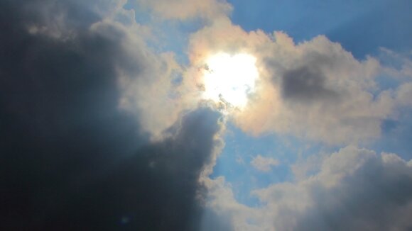 Alles wird gut, alles wird schlecht: Trendbarometer 2019 versus DHL-Risikobericht