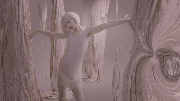 Leipziger Kunstfigur "The Woman Inside" in Kooperation mit Designkünstler Bart Hess