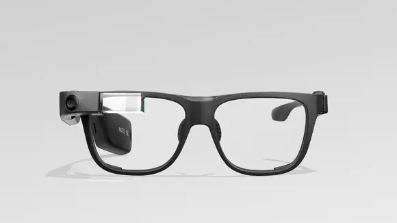 Next Level Picking: Neue Glass-Datenbrille bei Picavi