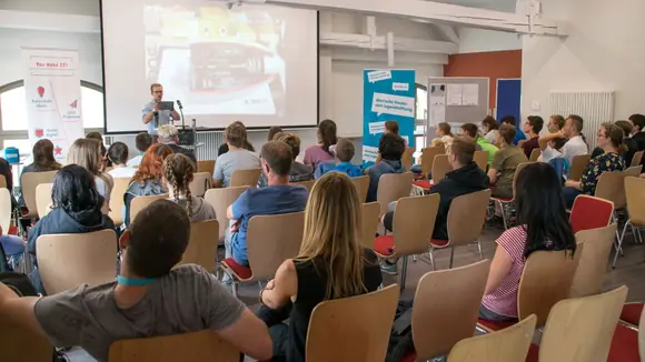 Wie Augmented Reality die Zukunft der Klassenzimmer in Sachsen-Anhalt bestimmt...