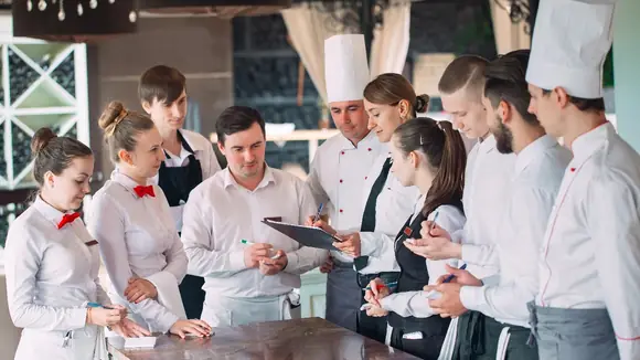 Hotelbetriebswirt als „Karriere-Turbo“ für Abiturienten mit „Gastro-Gen“