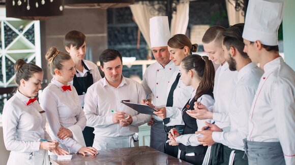 Hotelbetriebswirt als „Karriere-Turbo“ für Abiturienten mit „Gastro-Gen“