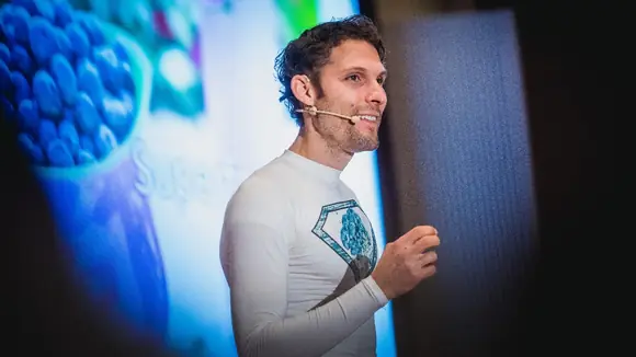 Vegan-Fitness-Mentor Christian Wenzel: So hältst du dich zuhause während der Corona-Krise fit