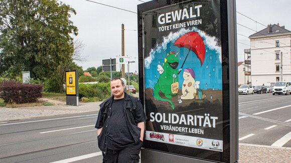 Solidarität verändert Leben – Umschüler plakatiert Leipzig