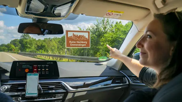 Neue Audio-App für Autobahnfahrten und Ausflugsplanung