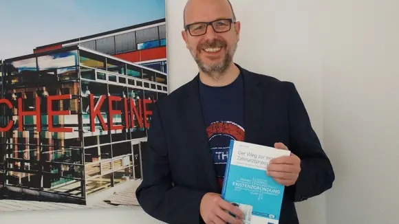 Erfolgreiches Fachbuch von Detlef Diehr zur Gründung einer Zahnarztpraxis wird nachgedruckt