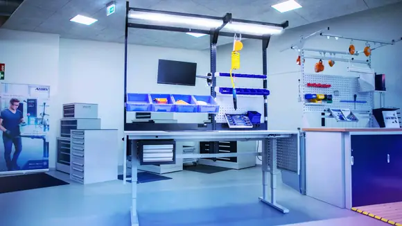 Mit wenigen Handgriffen zum ergonomischen Systemarbeitsplatz
